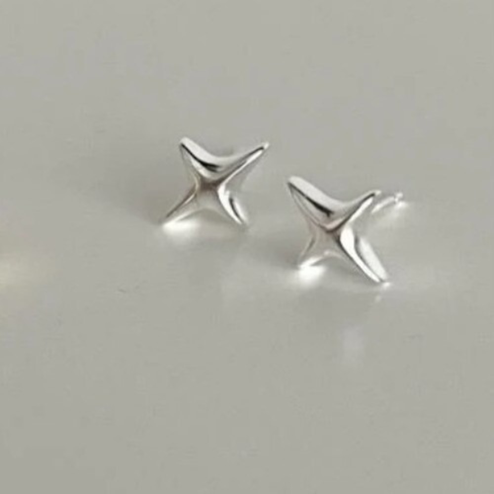 .925 Sterling Silver 4 Pointed Star Studd Earrings NEW